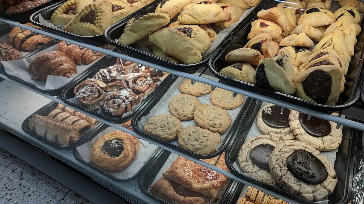 Aulds – bakery in Gourock town centre